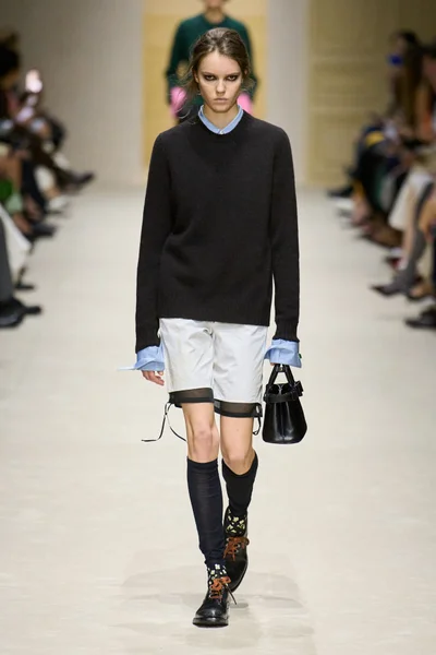 Look 33